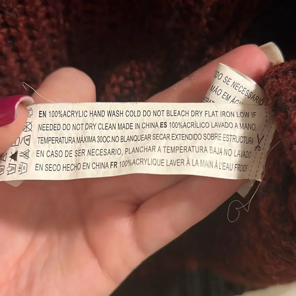 ✨Forever 21 Cable Knit Burgundy Varsity V Neck Striped Trim Sweater✨ - Picture 7 of 7